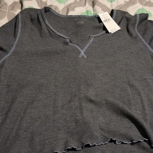 American Eagle NWT Cropped V-Neck waffle long sleeve XL